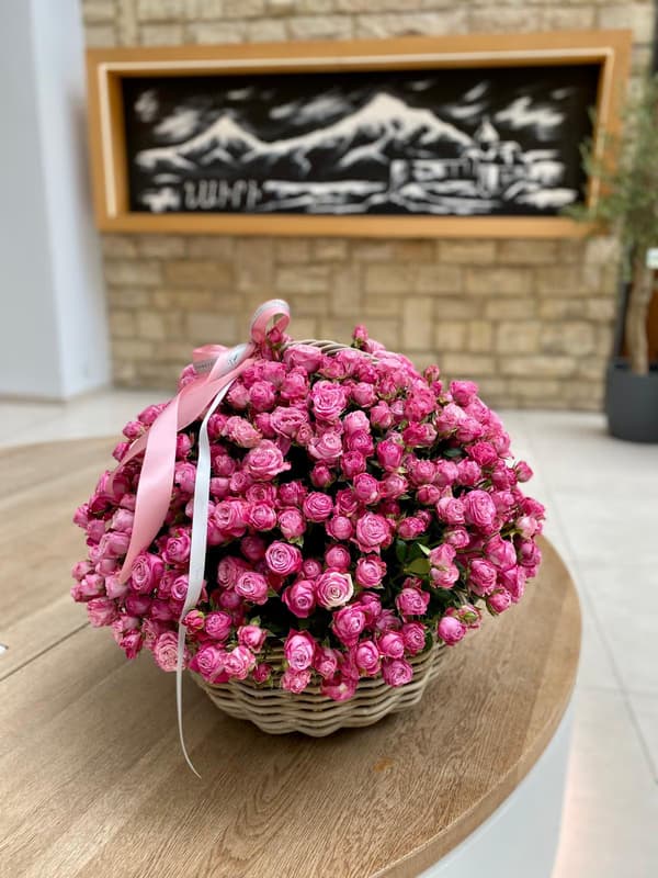 Spray Roses Basket